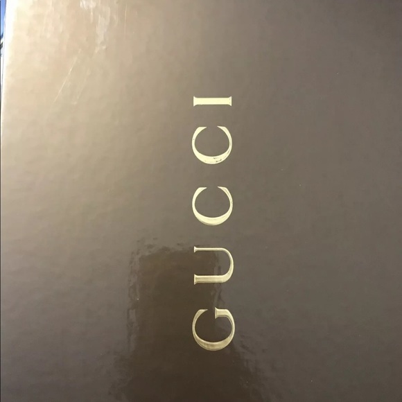 Gorgeous Gucci Pumps in Great Condition 37.5 - Picture 8 of 8